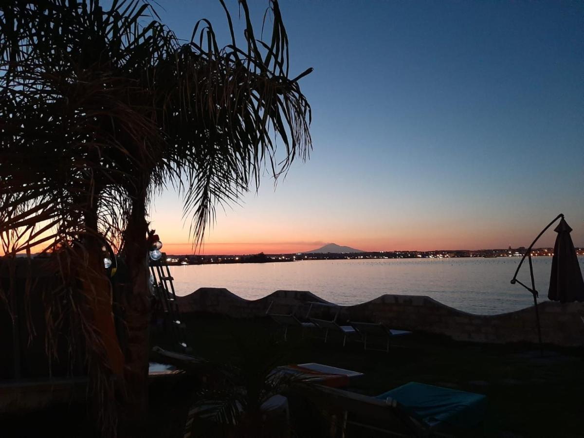 Apartmán Casa Con Piscina E Vista Mare Dal Giardino Fanusa Exteriér fotografie